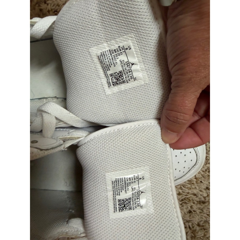 Nike Air Jordan 1 Mid Triple White Leather Sneakers 554724-130 Mens Size 8 - Picture 12 of 12